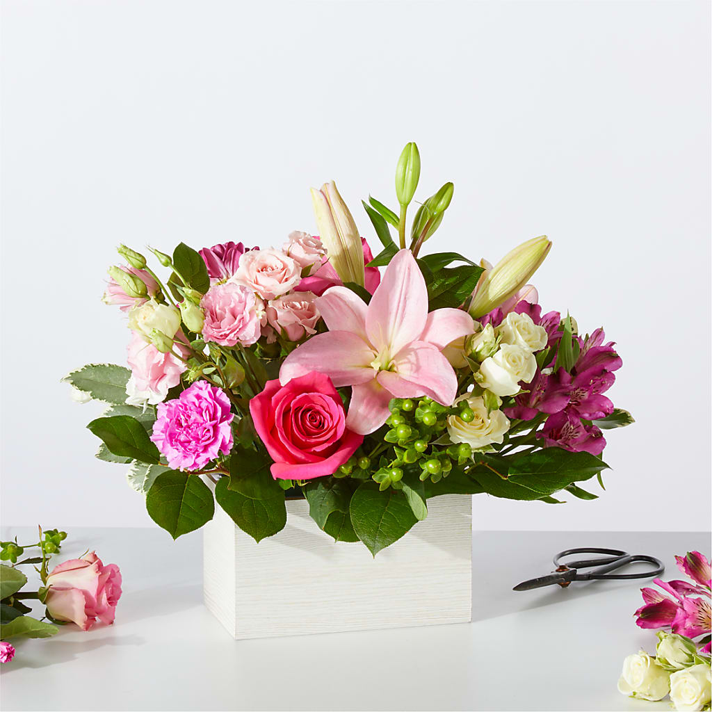 Sweetberry Box – A Florist Original – Militaryflorist.com, Tontitown AR