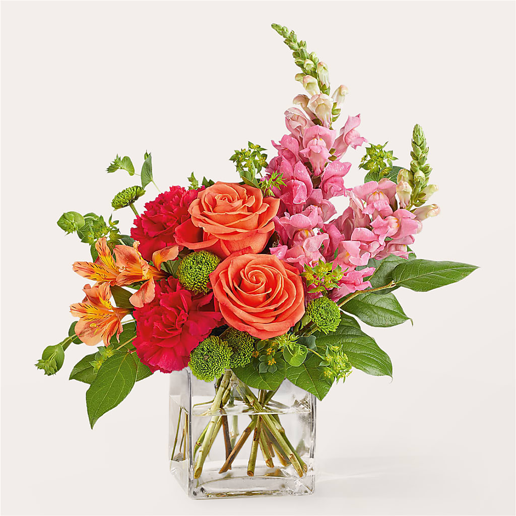Cosmopolitan Bouquet – Militaryflorist.com, Tontitown AR