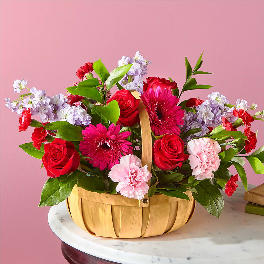 Pink Picnic Basket – Militaryflorist.com, Tontitown AR