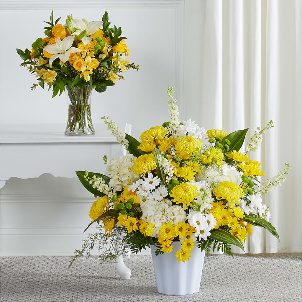 Warm Remembrance Bundles – Militaryflorist.com, Tontitown AR