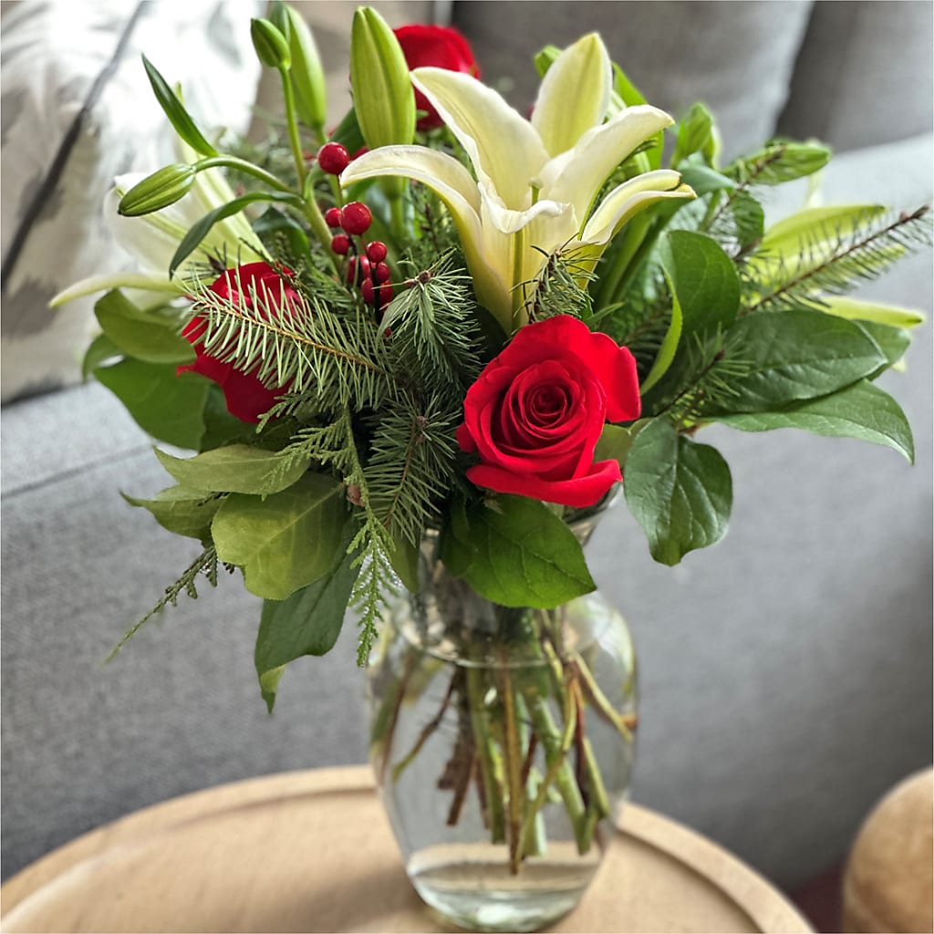 Sparkling Snowflakes Bouquet –  Militaryflorist.com, Tontitown AR