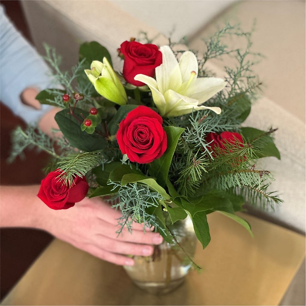 Glittering Lights Bouquet –  Militaryflorist.com, Tontitown AR