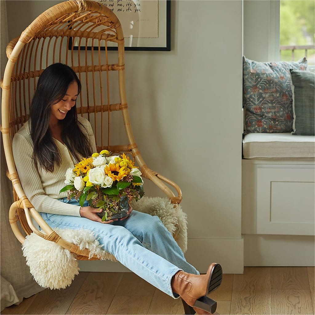 Luminous Morning Bouquet –  Militaryflorist.com, Tontitown AR