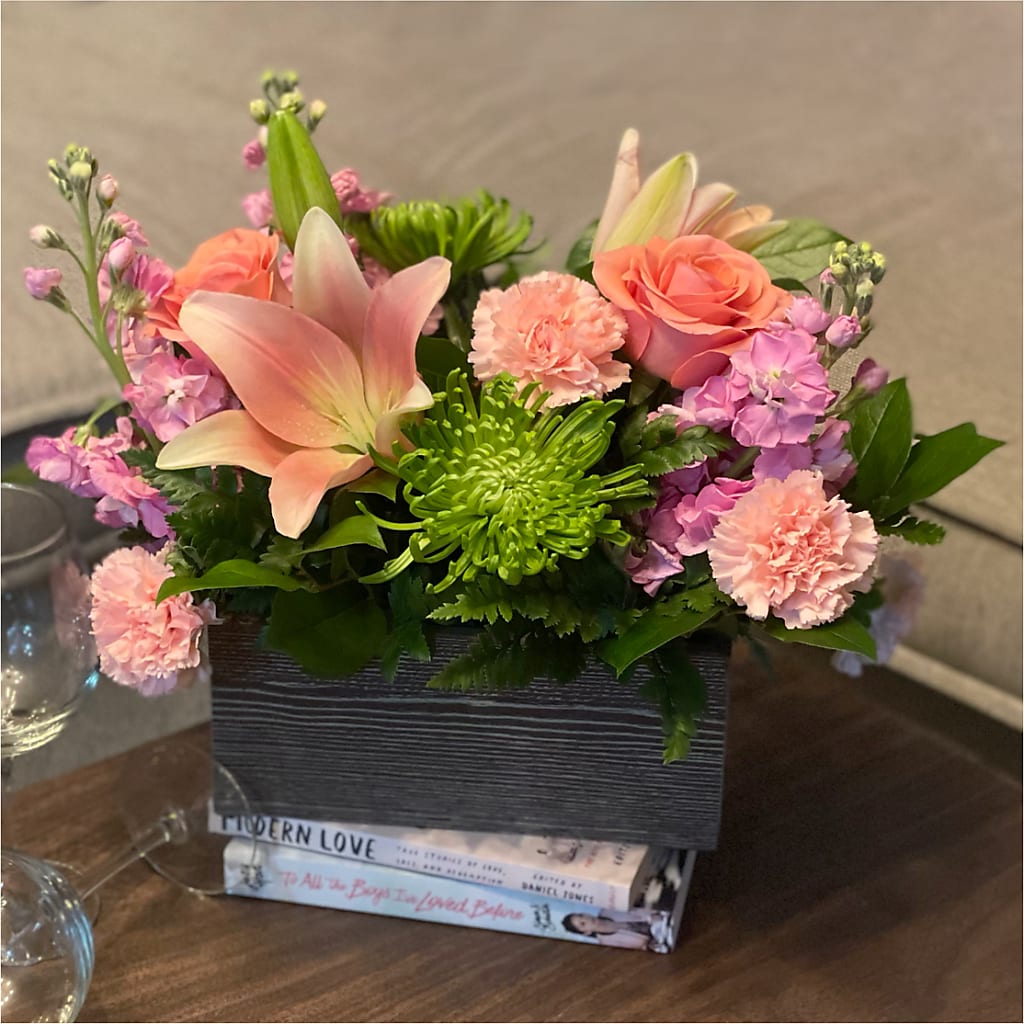 Beautiful Spirit Basket –  Militaryflorist.com, Tontitown AR