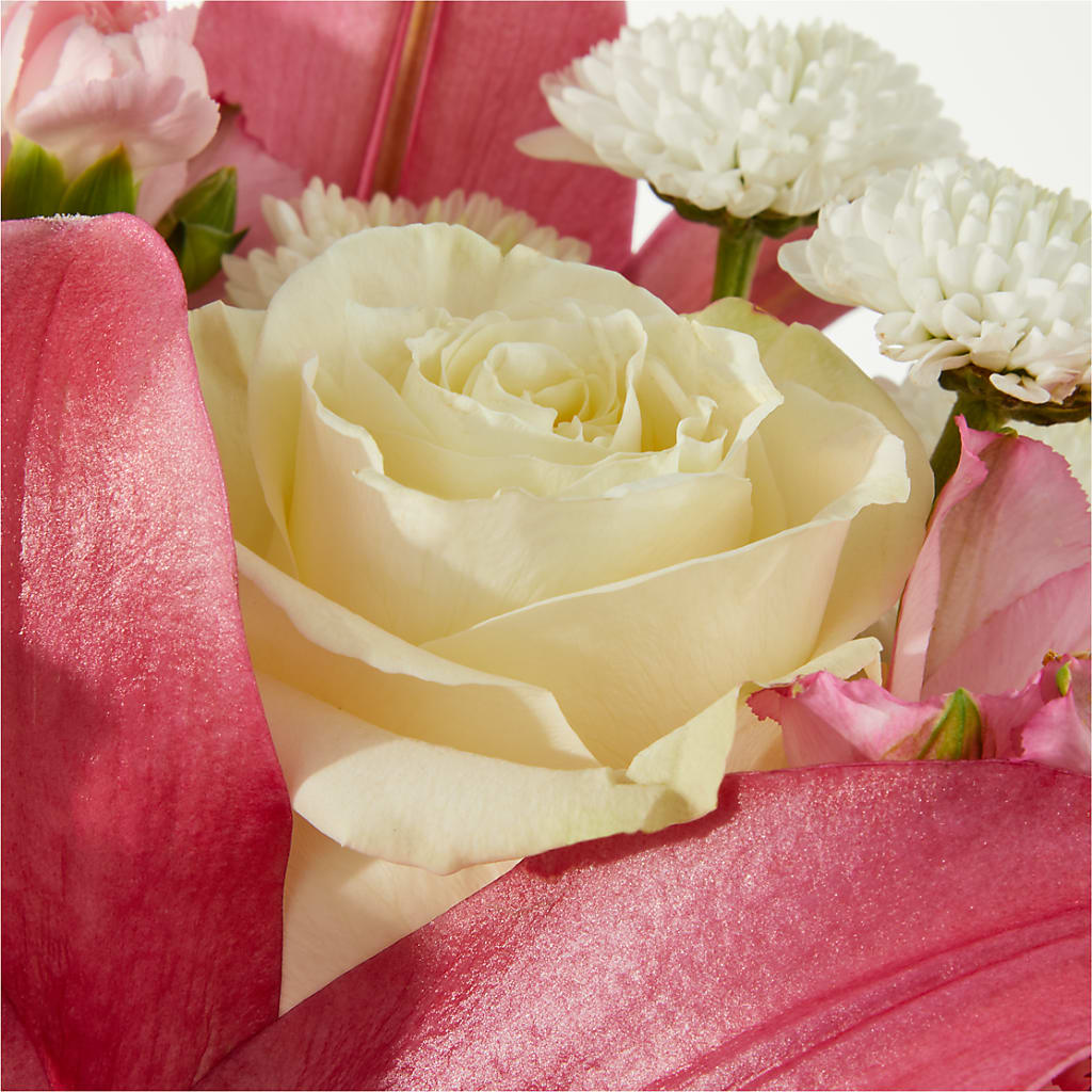 Piece of Cake Bouquet –  Militaryflorist.com, Tontitown AR