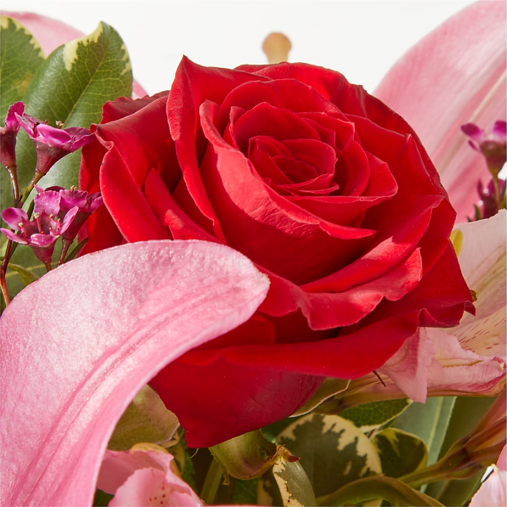 Lucky in Love Bouquet –  Militaryflorist.com, Tontitown AR