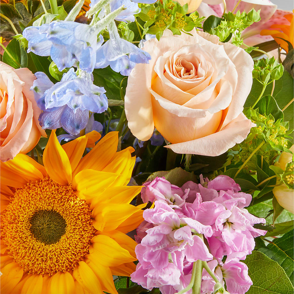 Dreamy Meadows Bouquet –  Militaryflorist.com, Tontitown AR
