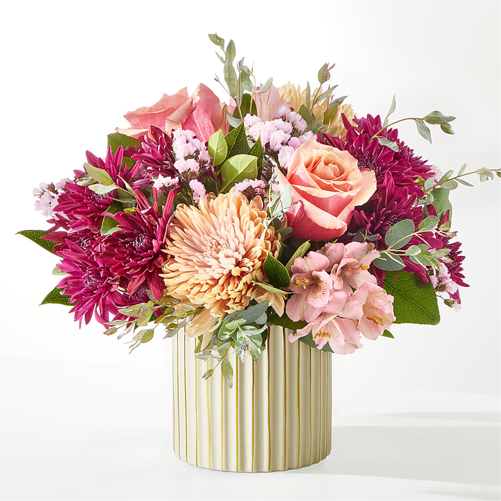 Berry Cobbler Bouquet with Ivory Vase –  Militaryflorist.com, Tontitown AR