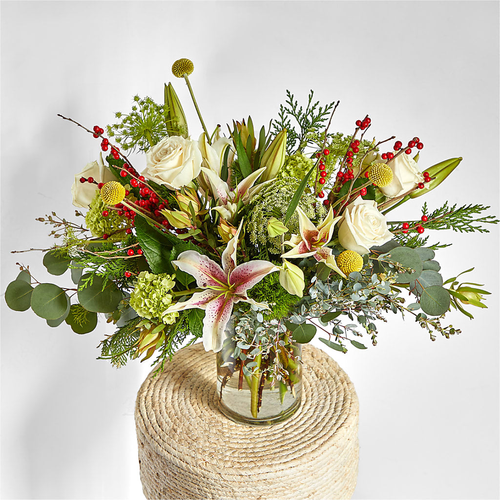 Berry & Bright Bouquet –  Militaryflorist.com, Tontitown AR